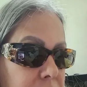 VINTAGE NEOSTYLE CAREY MOZART SUNGLASSES W/SWAROVSKI CRYSTALS PRE-OWNED Mozart | Accessories | Vintage Neostyle Carey Mozart  main image 4